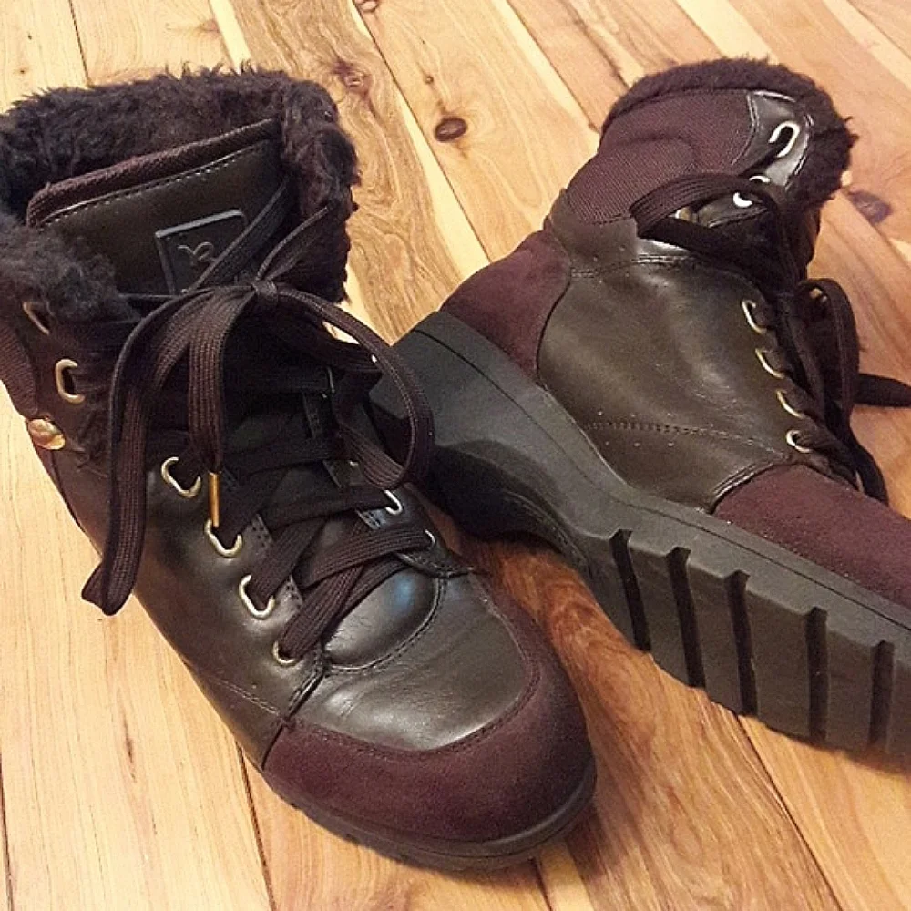 Rocawear Brown and Gold Winter Boots , size 8.5 - Picture 2 of 8